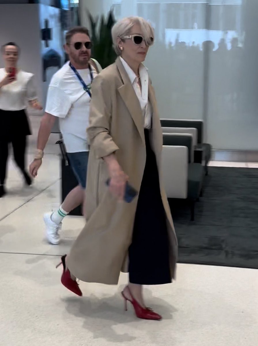 kellmanstreep's tweet image. new fit alert!!