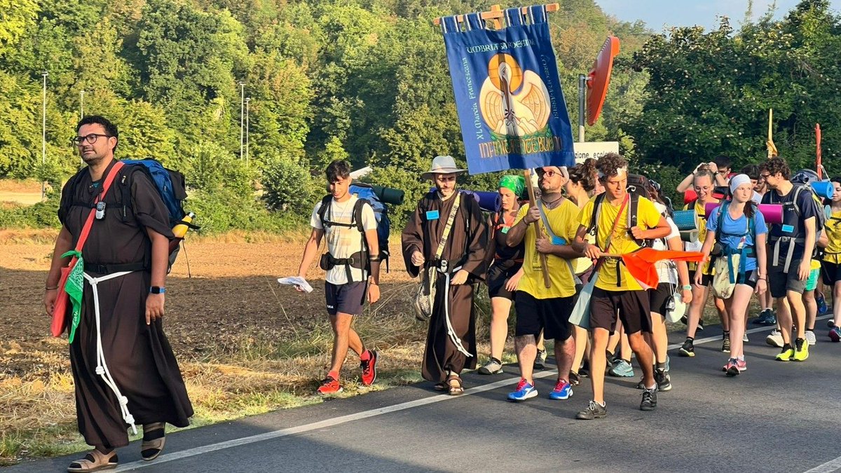 SiateSanti's tweet image. MARCIA FRANCESCANA
25 LUGLIO – 4 AGOSTO 2025
Un cammino del corpo e dell’anima, un viaggio nella Bellezza e nella Condivisione con lo sguardo fisso alla #Porziuncola.
Ogni passo ti porta più vicino al Perdono.
Buona Marcia!!
#Assisi #Perdono