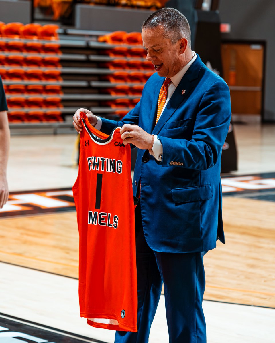Campbell Basketball (@gocamelsmbb) on Twitter photo A big thank you to <a href="/CampbellPresVI/">Dr. William M. Downs</a> for taking the time to drop by practice yesterday!
#RollHumps๐ช๐ A big thank you to <a href="/CampbellPresVI/">Dr. William M. Downs</a> for taking the time to drop by practice yesterday!
#RollHumps๐ช๐