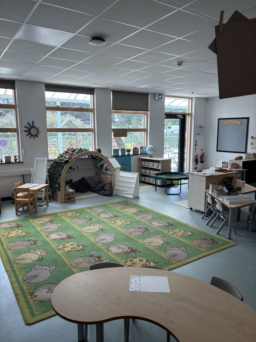WeatherstonJane's tweet image. My new journey begins… this empty space is starting to look more like a classroom as the school moves from two form entry to three form entry. More updates to follow… #eyfs #provision #eyprovision #earlyyears #play #learn