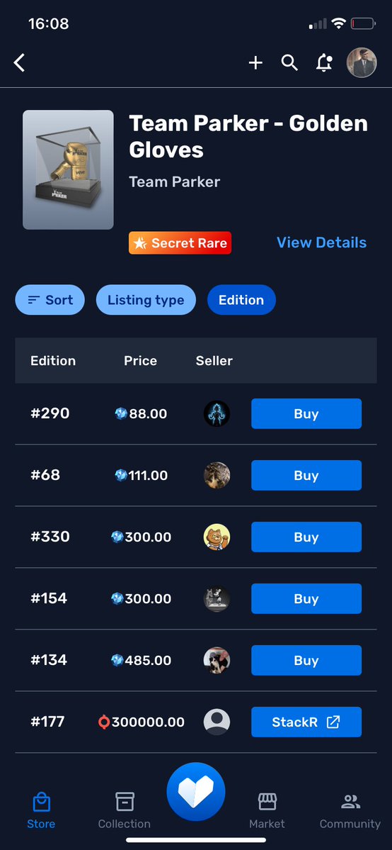 Spartanacccc's tweet image. It seems that @joeboxerparker might fight Usyk for WBA heavyweight championship, was going to buy SR Golden Gloves but was too late they were like 30 gems🥲 #veve #vevefam @veve_official Veve Digital Collectibles🔥⭕️💙