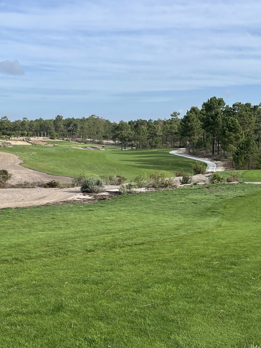 BK Top Golf tweet media