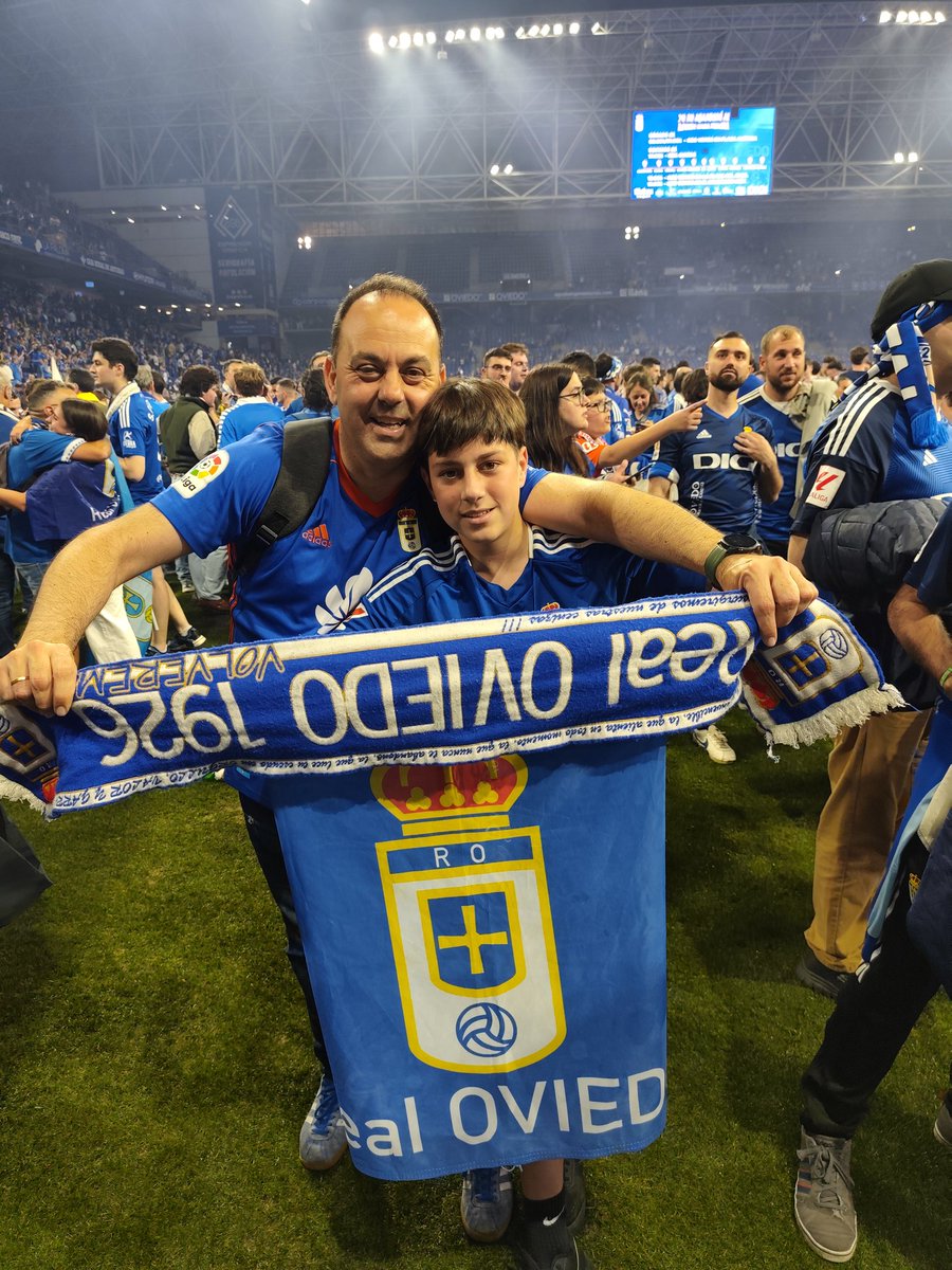 kikesuarez2001's tweet photo. @_RadioRO_ @thefootballedi Felices!!!!! https://t.co/jhZqkPw1mh