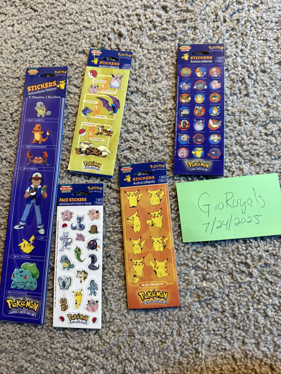 TheGioRoyals's tweet image. Anyone like vintage stickers?