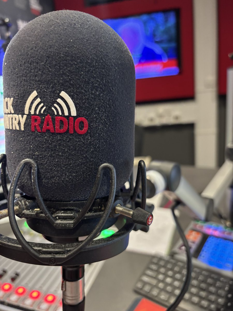 Leigh Perry (@leighmusicangel) on Twitter photo Fridays Drivetime now <a href="/WeAreBCR/">Black Country Radio</a> 🎤
We’re on DAB/FM , The App and online here
blackcountryradio.co.uk
‘Be a part of it’ T 01384821025
<a href="/promotenorthsol/">Promote North Solihull</a> <a href="/sallyeaves/">Sen. Sally Eaves</a> <a href="/WestMids550/">West Midlands 550</a> <a href="/BrumHour/">#BrumHour 🐝 Networking with #Birmingham</a> Fridays Drivetime now <a href="/WeAreBCR/">Black Country Radio</a> 🎤
We’re on DAB/FM , The App and online here
blackcountryradio.co.uk
‘Be a part of it’ T 01384821025
<a href="/promotenorthsol/">Promote North Solihull</a> <a href="/sallyeaves/">Sen. Sally Eaves</a> <a href="/WestMids550/">West Midlands 550</a> <a href="/BrumHour/">#BrumHour 🐝 Networking with #Birmingham</a>