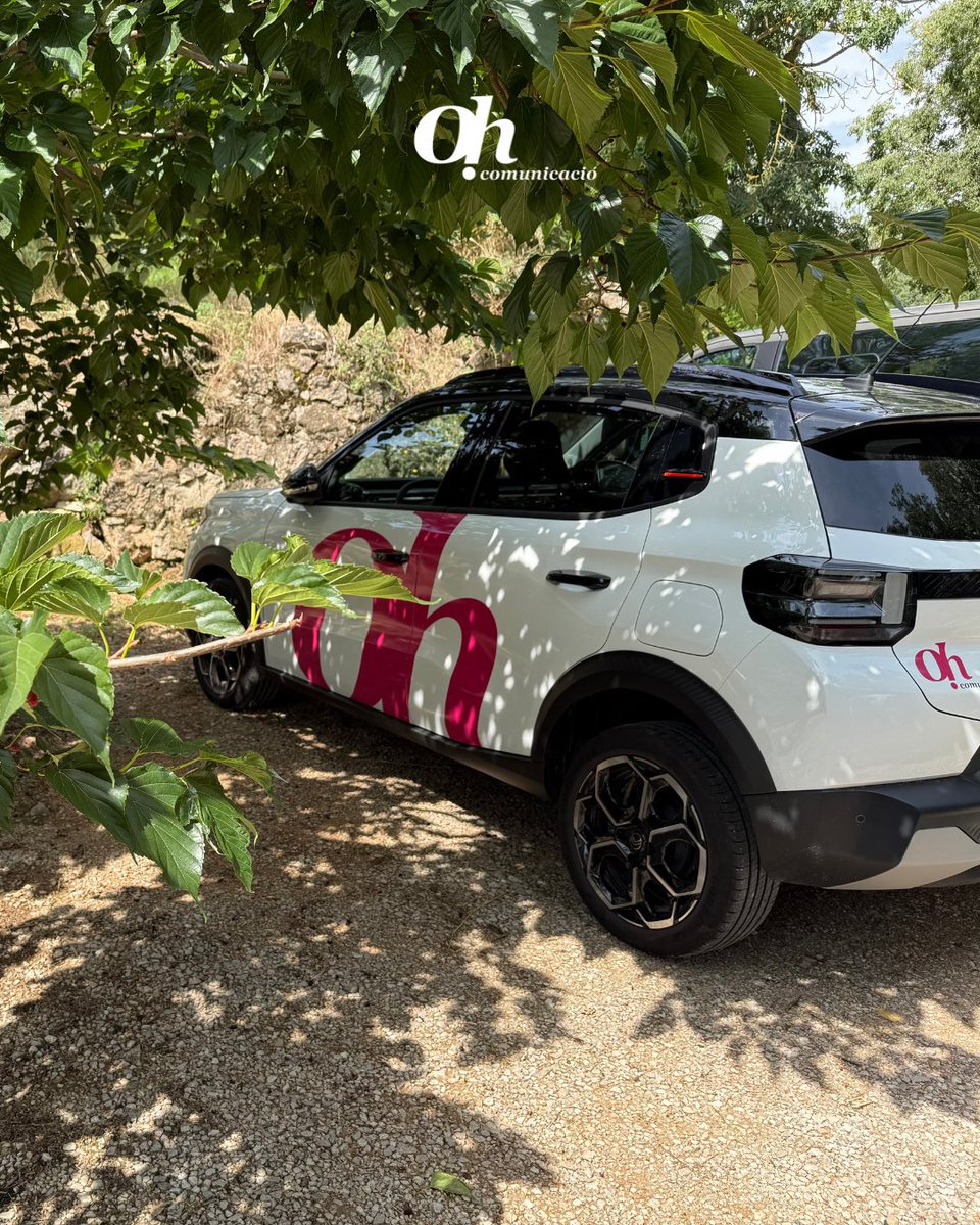 oh_comunicacio's tweet photo. Ens necessites? Ens desplacem allà Ohn ens calgui arribar! 🚗💨 #DissenyGràfic #graphicdesign #OhComunicació #comunicacióaudiovisual #Figueres #marketing #màrqueting #empordà #fotografiaprofessional #feed #xarxessocials #socialmedia #agènciadecomunicació #dissenyweb #creativitat https://t.co/iOVHpjqOa8
