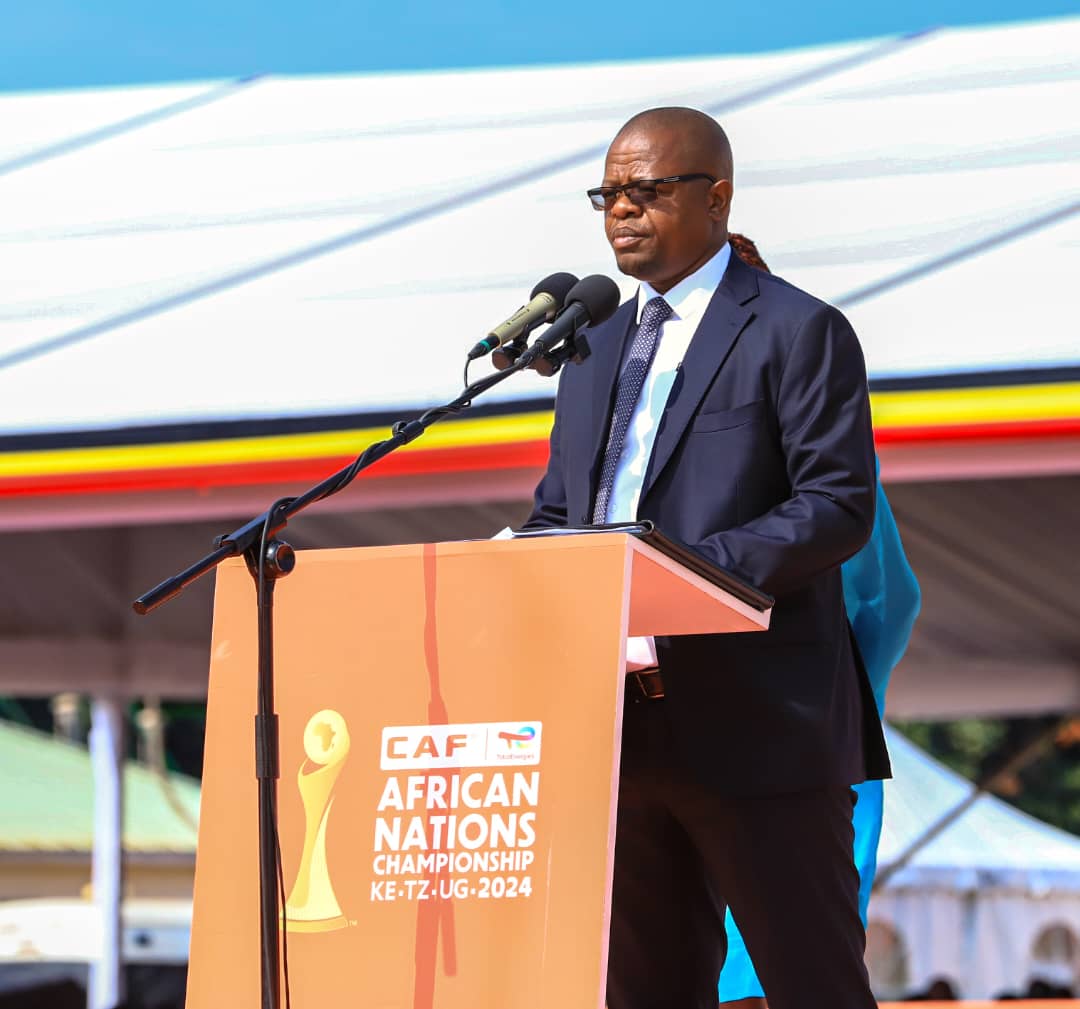 OfficialFUFA's tweet image. 'It is an emotional day for me and I can testify that dreams come true.
We had a dream to implore the @GovUganda of Uganda to assist us improve the sports infrastructure in country.
We decided to bid to host #AFCON2027 and won subsquently coming with the #TotalEnergiesCHAN2024…