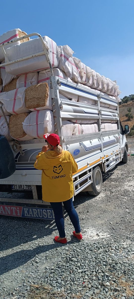 Yangında büyük zarar gören Türk köylülerine destek çağrımızdır.
koyun, keçi, saman yardımında bulunacağımız köyler var. 1 lirada olsa anlamlıdır, kimin neye gücü yeterse destek çağrımızdır.

#TürktenGelenTürkeGitsin

Tumyad.org

Sabit twetde yasal izinli bağış