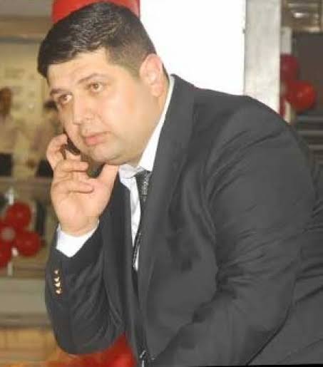 Marjinaledit's tweet image. -Varan 1-
Hiper Atatürkçü @tanjuozcanchp!
Bolu Bel San A.Ş. vasıtasıyla, Fetö' üyesi olmaktan 6yıl 3 ay hapis cezasına çarptırılan ve fetö itirafçısı olan, Abdurrahman Onur'un şirketlerine milyonlarca liralık alım yaptın mı?
Halkın parasını Fetö militanına peşkeş çektin mi?🙇