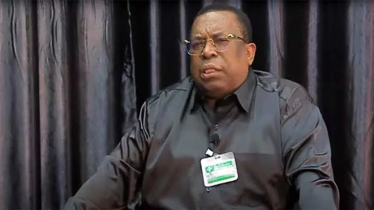 rkitsita's tweet image. #RDC/ 🚨 URGENT: Papa Molière enlevé ! Léon Nembalemba alias *Papa Molière enlevé et emmené par des hommes armés vers une destination inconnue*
Ce vendredi, la résidence de l’ancien député national Léon Nembalemba, dit *Papa Molière*, a été prise d’assaut par une vingtaine…