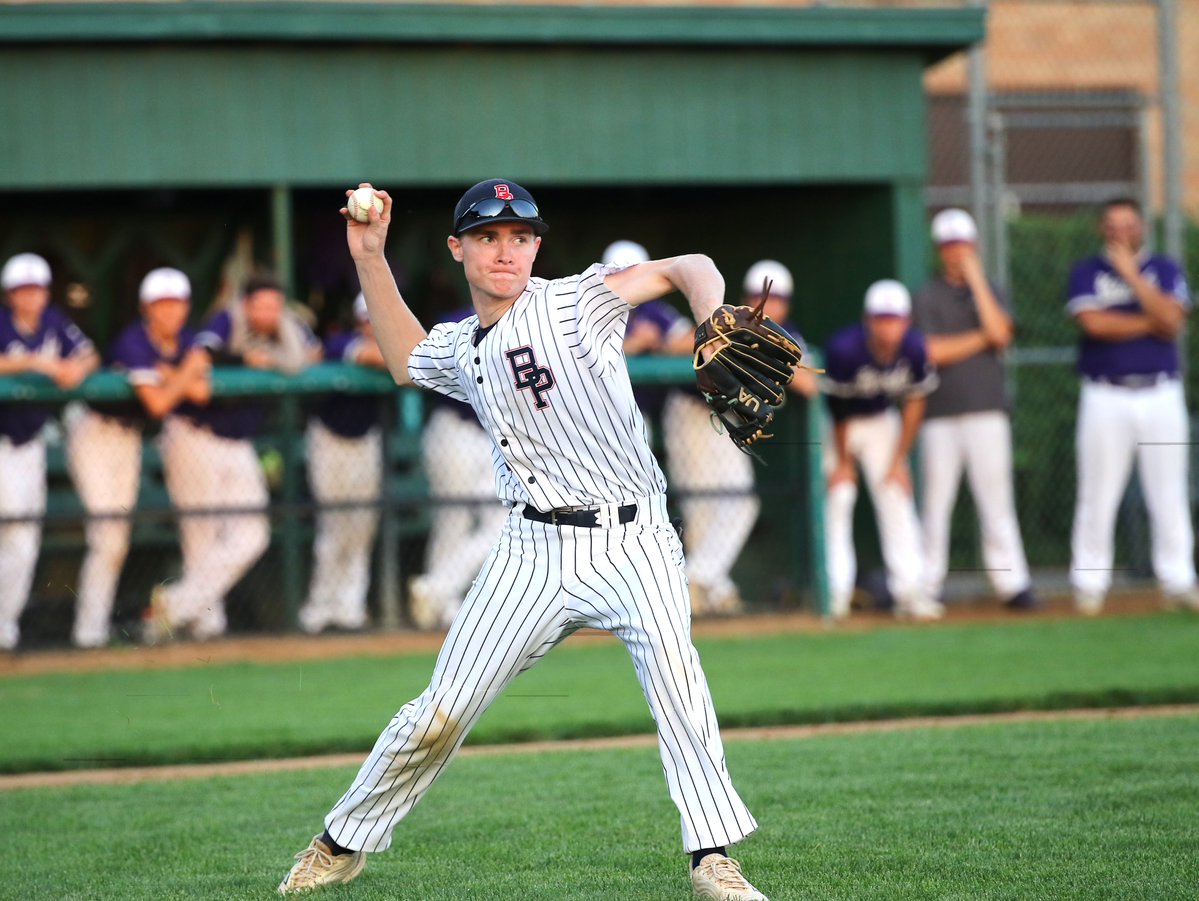 Kovar_HJsports's tweet image. THURSDAY REGION 7C PLAYOFFS ROUNDUP: Hamburg, Arlington stave off elimination, Brownton takes Game 1 #Region7C
herald-journal.com/articles/crvl-…