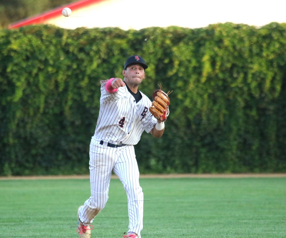 Kovar_HJsports's tweet image. THURSDAY REGION 7C PLAYOFFS ROUNDUP: Hamburg, Arlington stave off elimination, Brownton takes Game 1 #Region7C
herald-journal.com/articles/crvl-…
