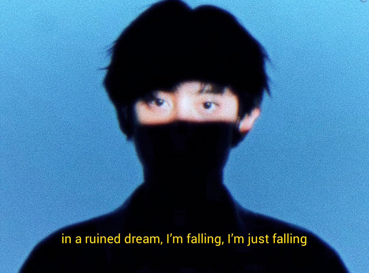 pcyzips's tweet image. back again — chanyeol, 2024
