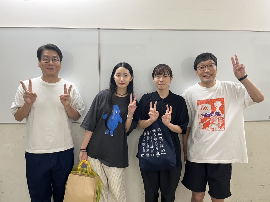 _not_six's tweet image. 男性ブランコ単独公演「だえーん！」にお邪魔しました〜。なんて素敵な。優しくて可愛くて、おもしろくて。うっとりとした気持ちになりました🌕
どこへでも連れてってくれますねぃ🌌

#だえーん　🕳️🕳️🕳️