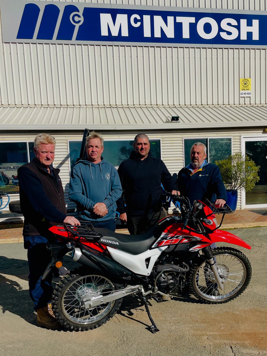 CALLIN’ ALL EWE WA COMMERCIAL MERINO GROWERS!
We want your entries for the STATE EWE HOGGET COMPETITION at Newdegate Field Days 3-4 Sept 2025. Sponsored by SMBAWA &amp; Dyson Jones Wool, 1st Prize is a HONDA XR 190L AG BIKE, Call Bryce Sinclair by 31 Aug 0429 004 185 to enter.