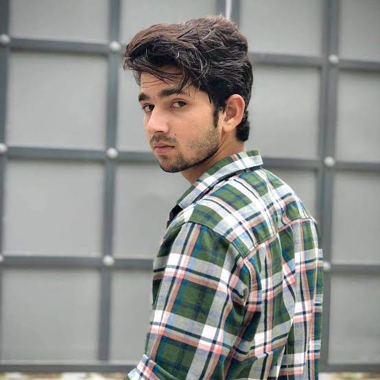 JaikyYadav16's tweet image. आपमें से कई लोग मोहम्मद आमिर को जानते होंगे, यह एक YouTuber है और Instagram Reels क्रिएटर है,
अब मुरादाबाद पुलिस ने आमिर को गिरफ्तार किया है, आमिर के इंस्टाग्राम पर 5 मिलियन से ज्यादा फॉलोवर्स हैं,
आमिर को गिरफ़्तार करने के पीछे कारण बताया गया कि
यह अपने सोशल मीडिया पर काफ़ी…