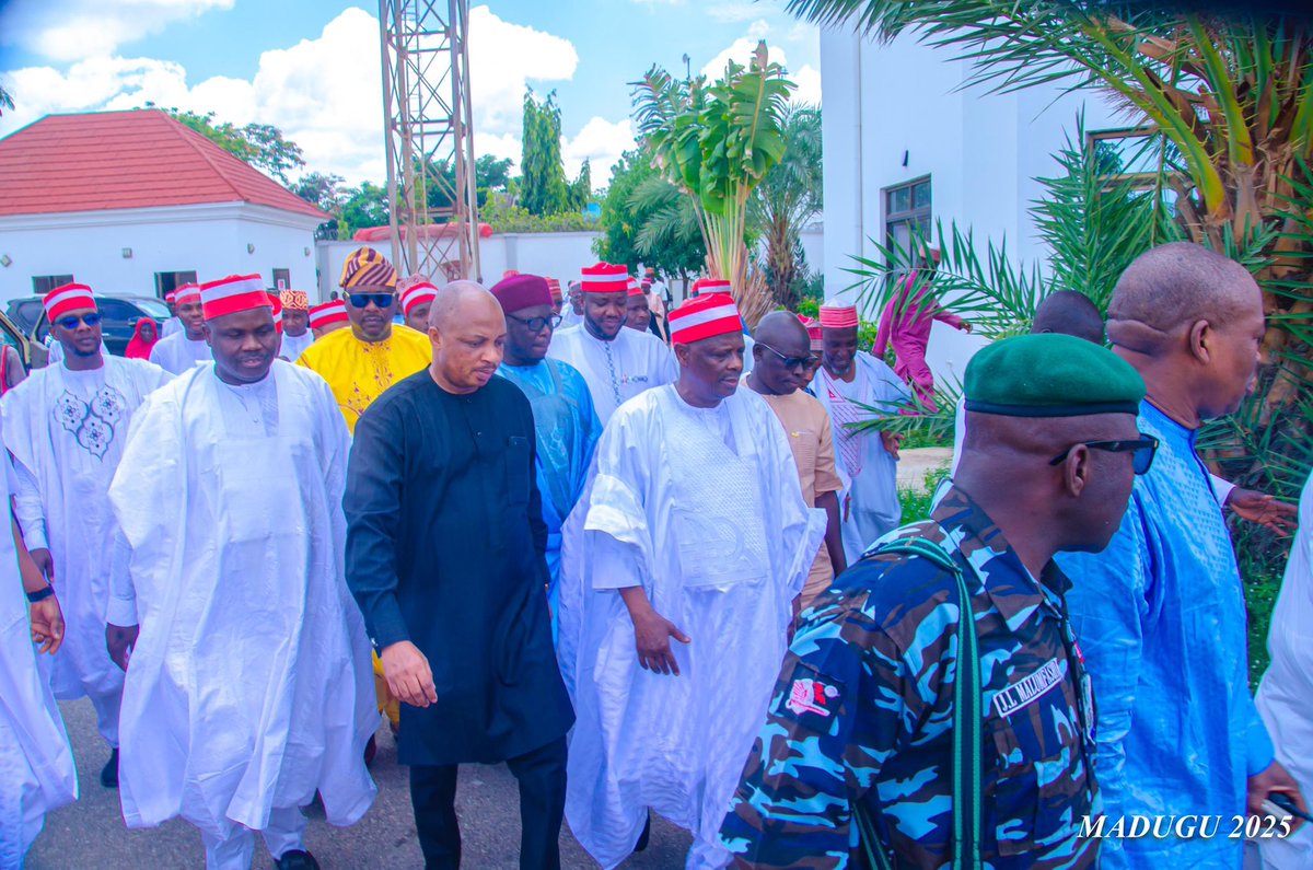 SaifullahiHon's tweet image. NNPP National Leader, His Excellency Sen. @KwankwasoRM, PhD, FNSE, observed the Jumu’at prayers today Friday, (25th July 2025), at the Late Alhaji Musa Sale Mosque, Miller Road, Kano. May Allah accept our prayers. Amee