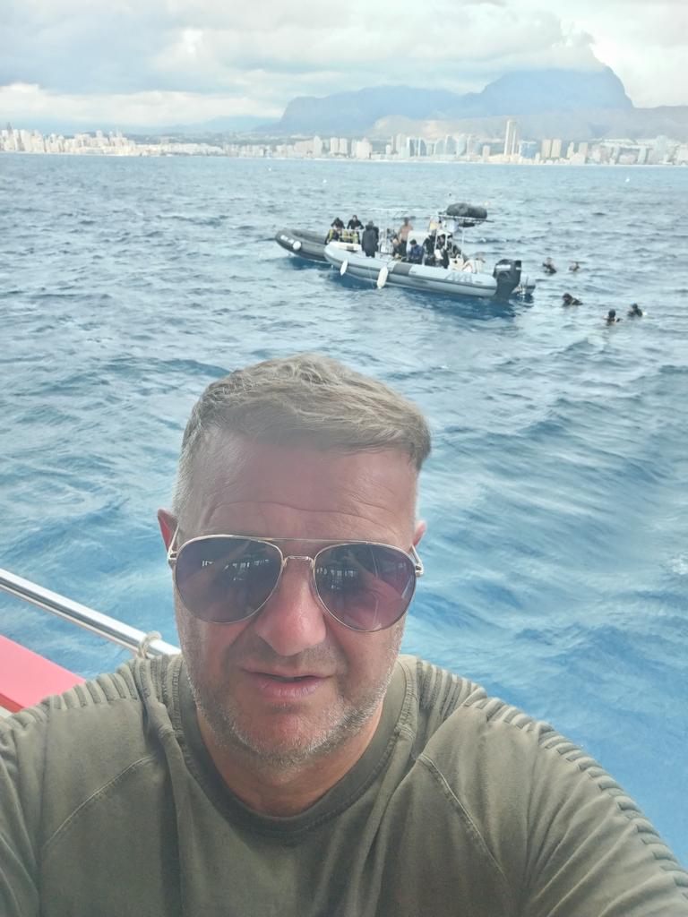 blackjumpers7's tweet photo. Gonna put this in the accident report book as a near miss.
#monthefish https://t.co/nYA1LITebs