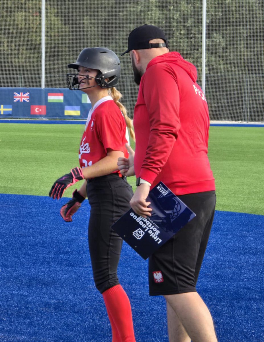 oliviaopalacz00's tweet photo. Thank you so much Team Poland! I’m so glad I got to play in the European Championship and that I was able to represent my country. #21out @CheetahsFolsom @BenetSoftball @polishbaseball @softball_europe @DirectRecruits @SBRRetweets @ncsa @CoastRecruits @PL_sbrecruiting @D1Softball https://t.co/WC9o397WPC