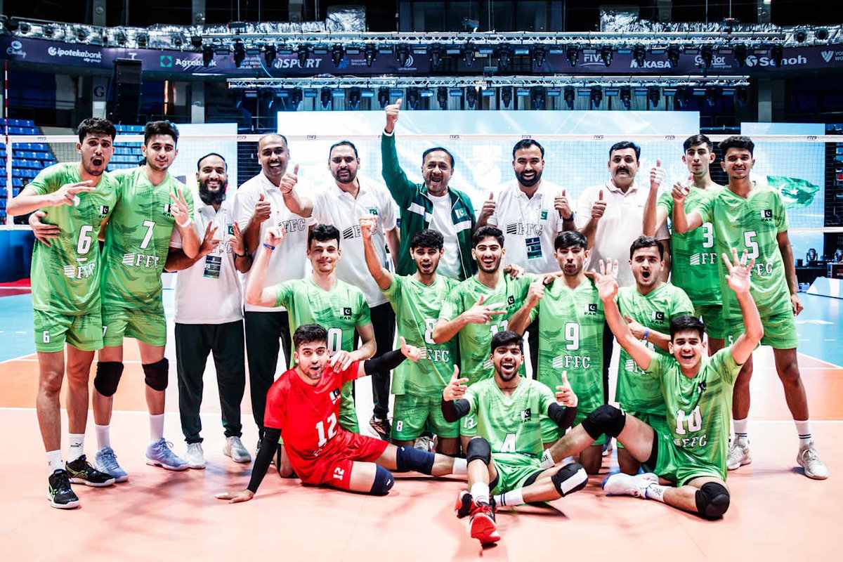 Pakistan beats hosts Uzbekistan 3-0 to register their second successive win in the ongoing FIVB Volleyball Boys' U19 World Championship! 🇵🇰🏐

Pakistan had earlier defeated Belgium in their first match and will now face Turkey in their next Pool A clash tomorrow.