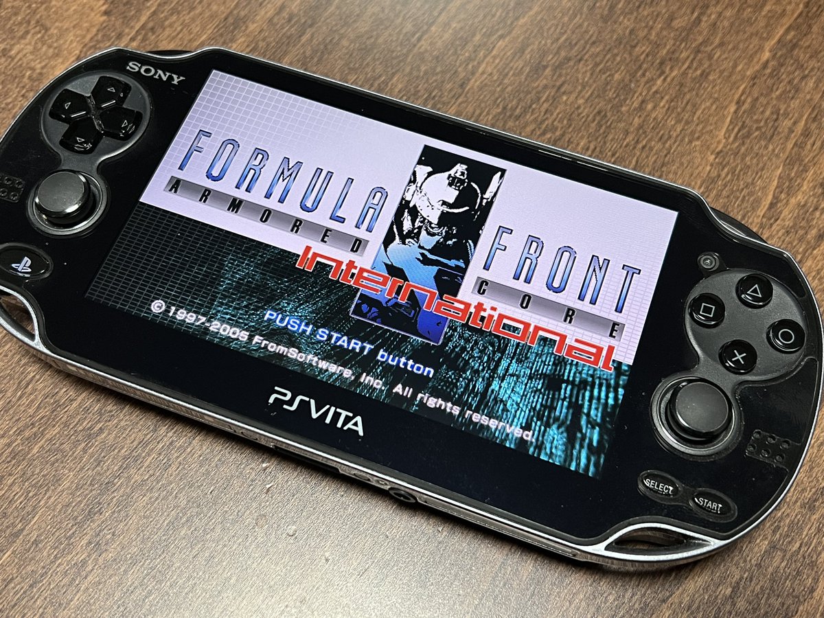 kanzakiK_AC's tweet image. 久々にVITA起動したんだけど、初代AC三部作とACFFが未だにDLできる凄く優秀なハードなのよね。
カメラ操作は地獄だけど。