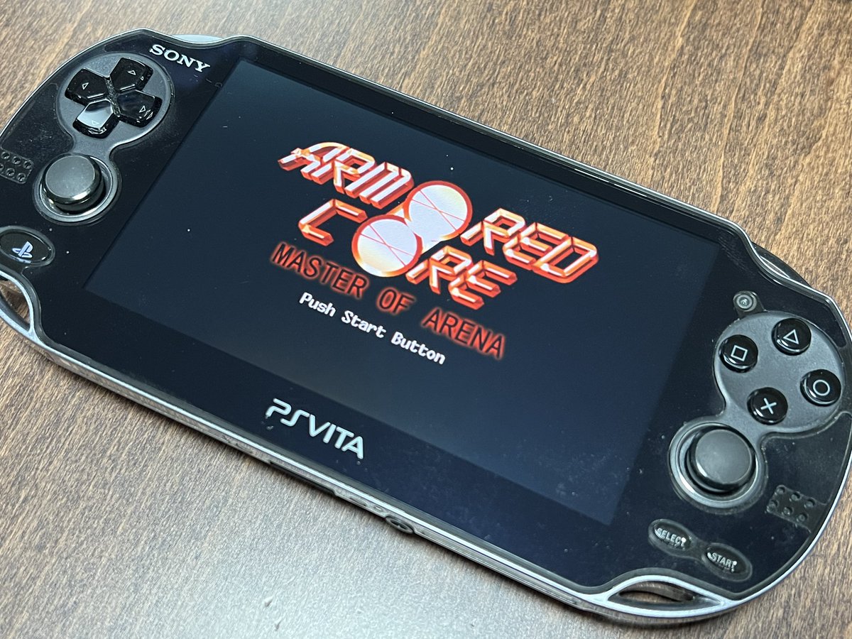 kanzakiK_AC's tweet image. 久々にVITA起動したんだけど、初代AC三部作とACFFが未だにDLできる凄く優秀なハードなのよね。
カメラ操作は地獄だけど。