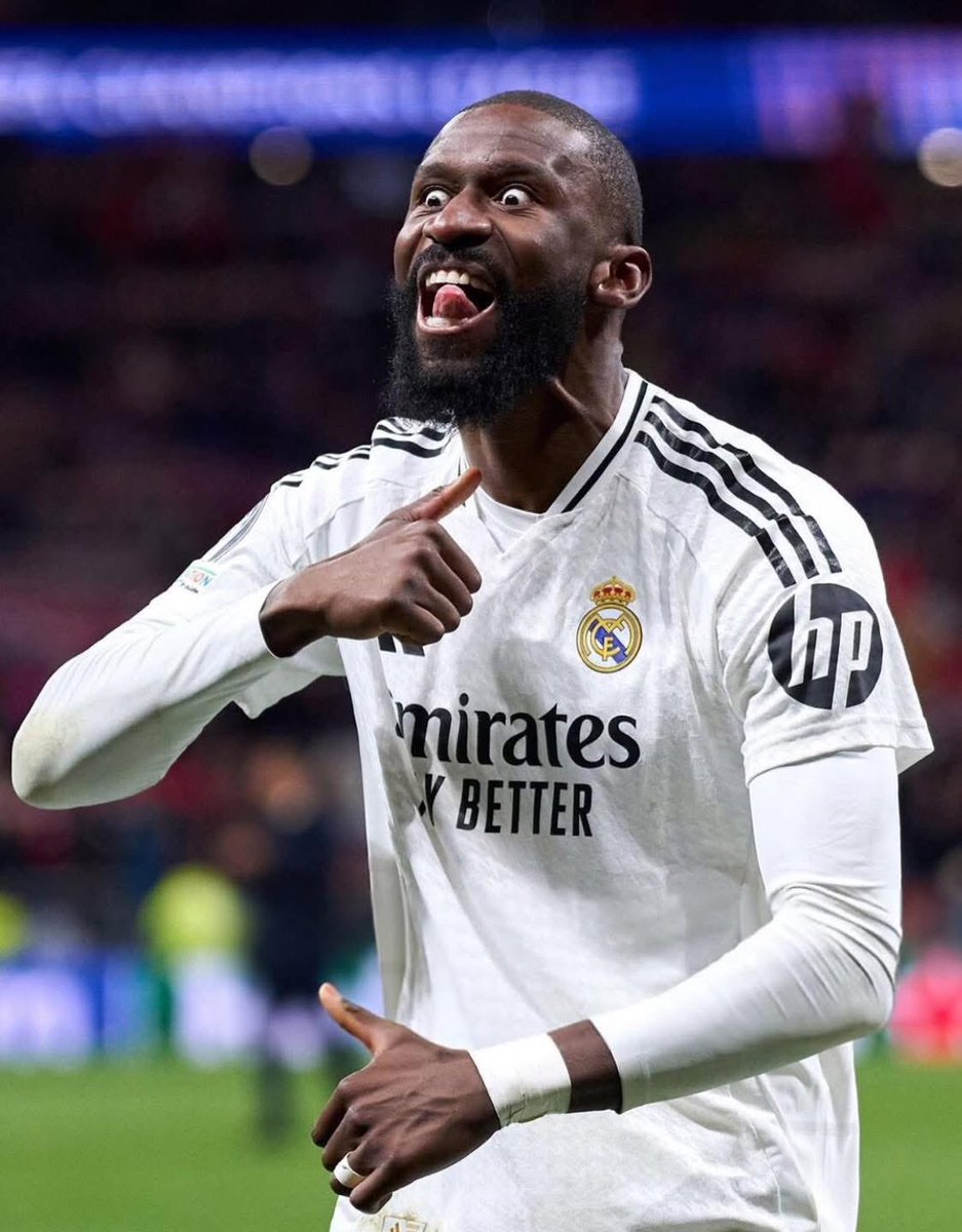 Champions League Stats 😳

Pedri                                Rudiger
• 1 Goal                            • 4 Goals
• 6 Assists                      • 6 Assists
• 6745 Spins                  • 0 spins

Guess who is the defender? 🤔