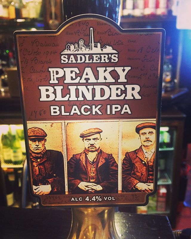 My friend John Warland is an expert on British #pubs. We talk about #caskales, how to find a good #pub, and whether pub culture is in decline in the UK.
shorturl.at/fBQpr
#foodie #FoodieFriday #travel #travelpodcast #foodiepodcast #beer #podcast #podcasting #PodernFamily