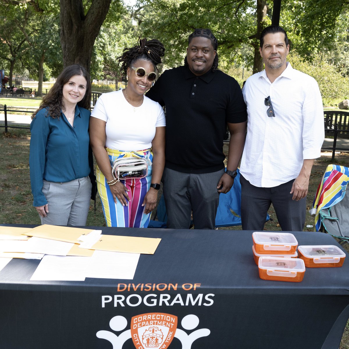 CorrectionNYC's tweet image. #NYCDOC members joined public safety partner @nycprobation and New Yorkers at #RufusKingPark in #Jamaica yesterday for a Health and Harmony event. Read more at bit.ly/4o6rXp9. #JoinTheBoldest #PPPSWeek