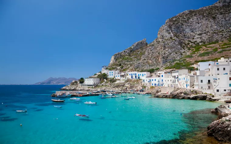 LoryBudano2's tweet image. "Viaggiare rende modesti. Vedi che piccolo posto occupi nel mondo.
(Gustave Flaubert)"
#ViaggiDAutore
#SalaLettura
Capo Vaticano
@672Cilia