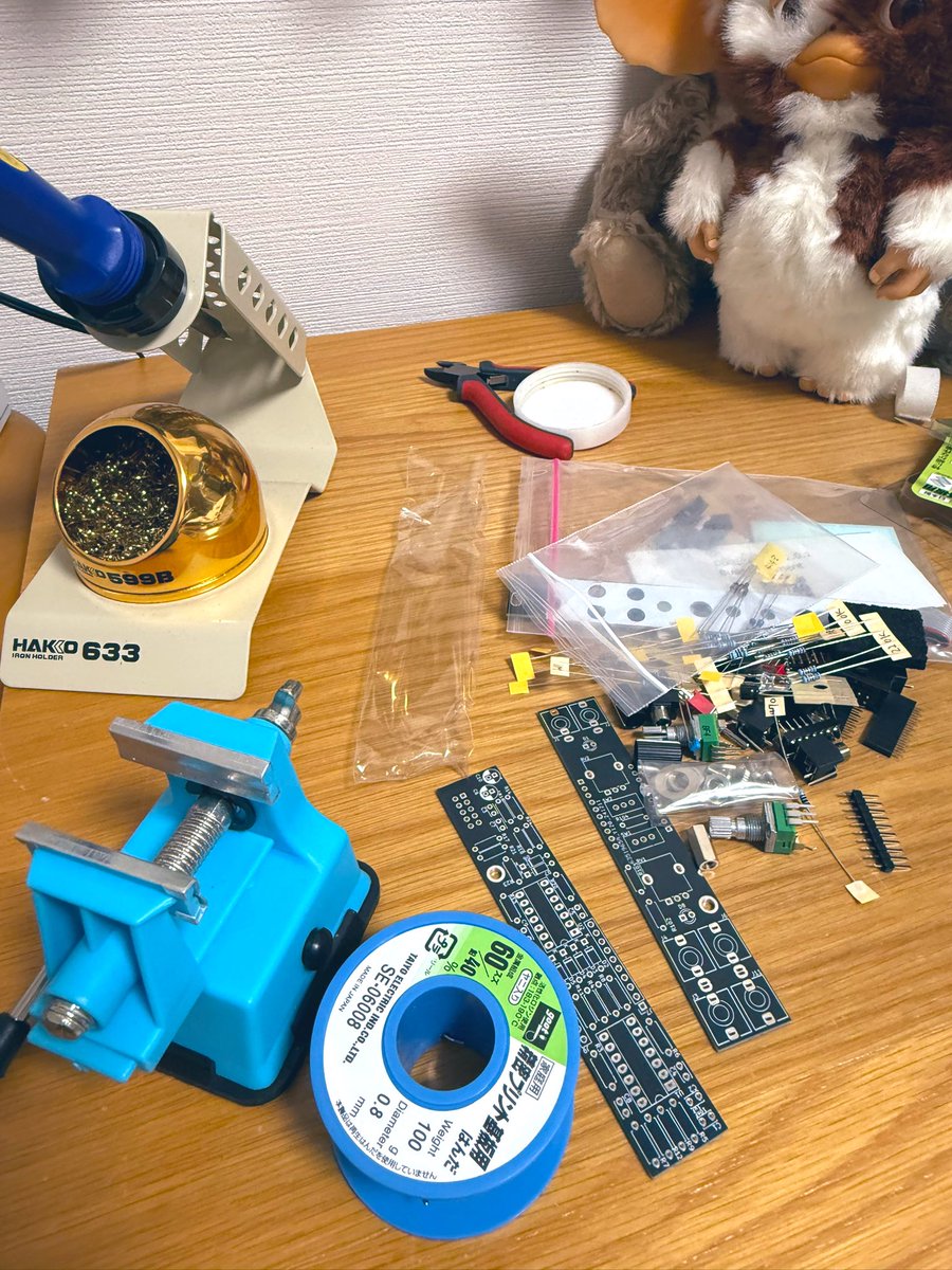 _tatata5's tweet image. 先日のPFMで買ったJAMMING @jamming0000 LOGICaL KIT。
でけたー‼️
日本語でここまでビルドガイド親切に書いてくれるところないと思う。DIYキットデビューしたい方やイベント行けなかった方はサイトから買えるよ⇩
jamming.base.shop
久々のスルーホールは足切るのだるいなと思いました🙂↕️