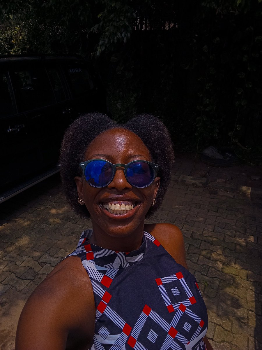 TheEkaba's tweet image. Green Frames ft Ankara Dress