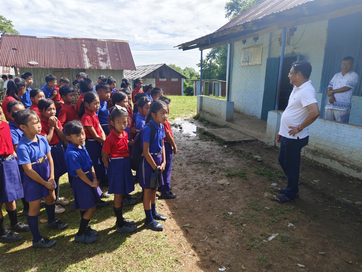 MhaYanthan's tweet photo. This morning, I made an impromptu visit to Government Middle School, Okotso and had interaction with the students and the teachers. With 56 enrolled students, it was encouraging to see their discipline and eagerness to learn. 

What impressed me was the dedication of the teachers, who, despite challenges like poor infrastructure, limited facilities, and shortage of staff, continue to teach with commitment and care. 

My appreciation goes to the school management and village authorities for their unwavering support in keeping the school running. @MyGovNagaland @barabasti @SamagraNagaland