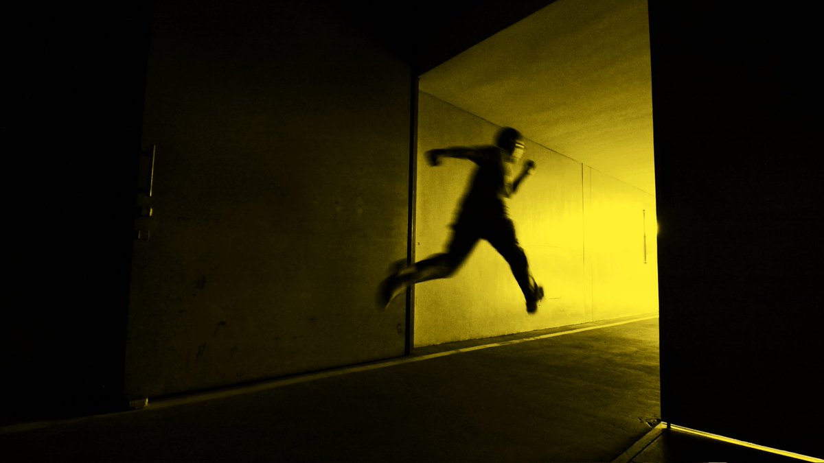 deopus's tweet image. &quot;The Leap of Faith&quot; 
from #NFTNYC2025 objkt.com/tokens/open_ob…