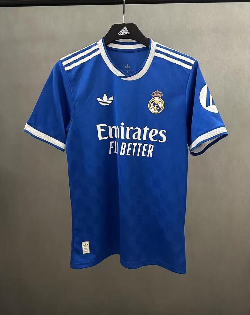 Castillo__Rm's tweet image. 🚨 SORTEO INTERNACIONAL DE LA 3ERA CAMISETA DEL MADRID 🚨
Requisitos:
- RT y like al Tweet
- seguir a @Castillo__Rm y a @Ctinfo_17
*OPCIONAL*
- Mencionar un amigo o más (más posibilidades)
Saldrá el ganador el dia 29 de JULIO, mucha suerte a todos🍀