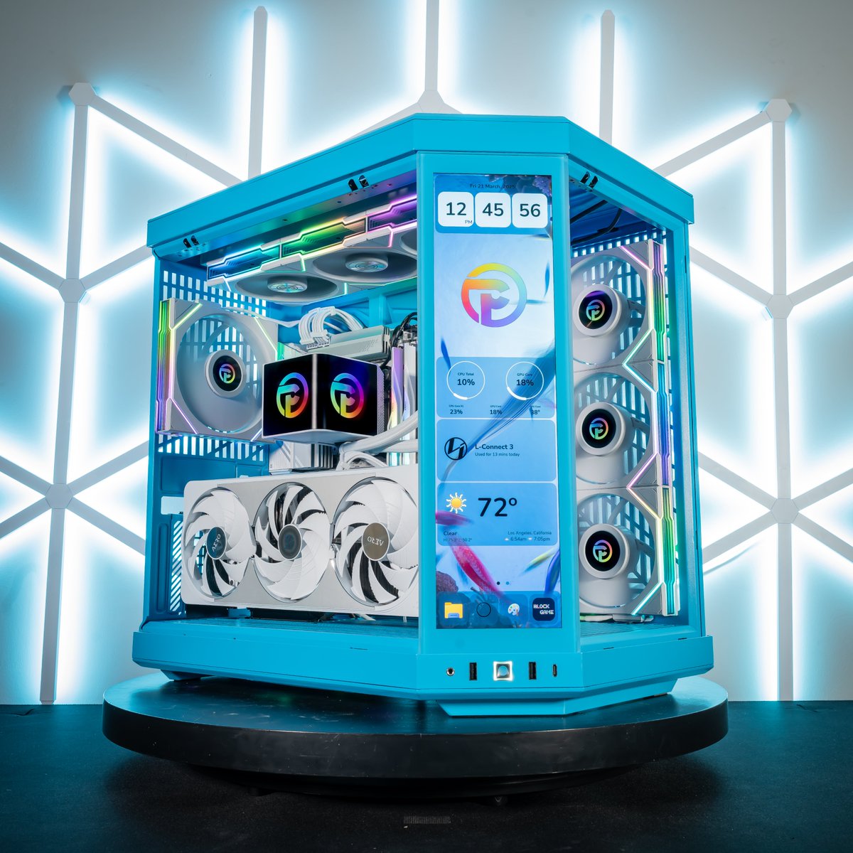 Brparadox's tweet image. Pick one PC to use for the next 10 years (Y70 EDITION)...
1, 2, 3, or 4⁉️