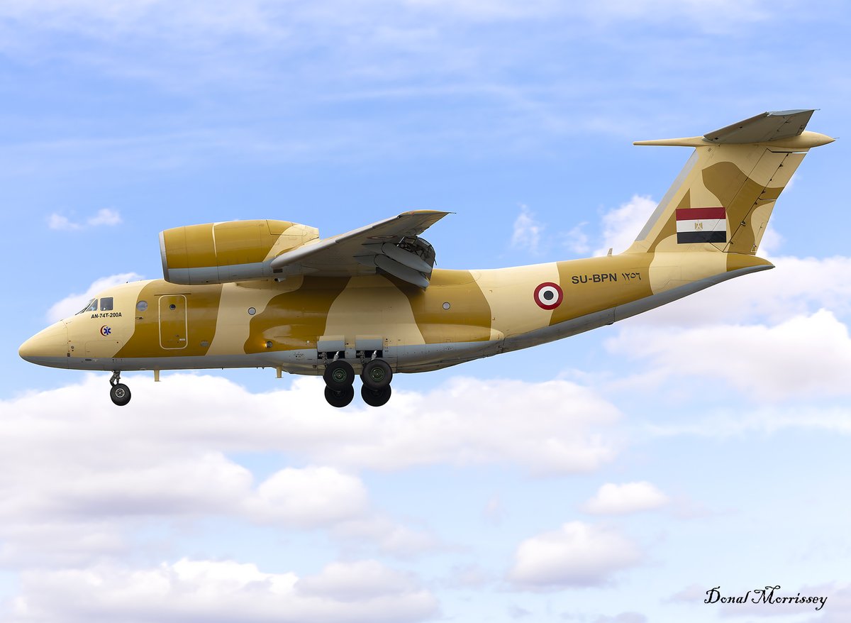 birrlad's tweet image. Egyptian Air Force An-74T SU-BPN arriving @RafFairford.
#avgeek #aviation #airforce #military #Antonov #Fairford #riat2025 #Airshow #planespotting #rare #realaircraft