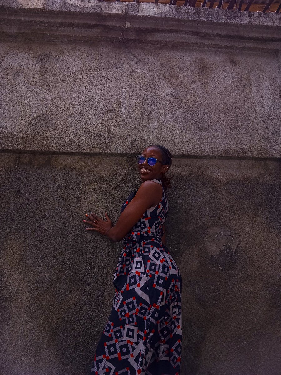 TheEkaba's tweet image. Green Frames ft Ankara Dress