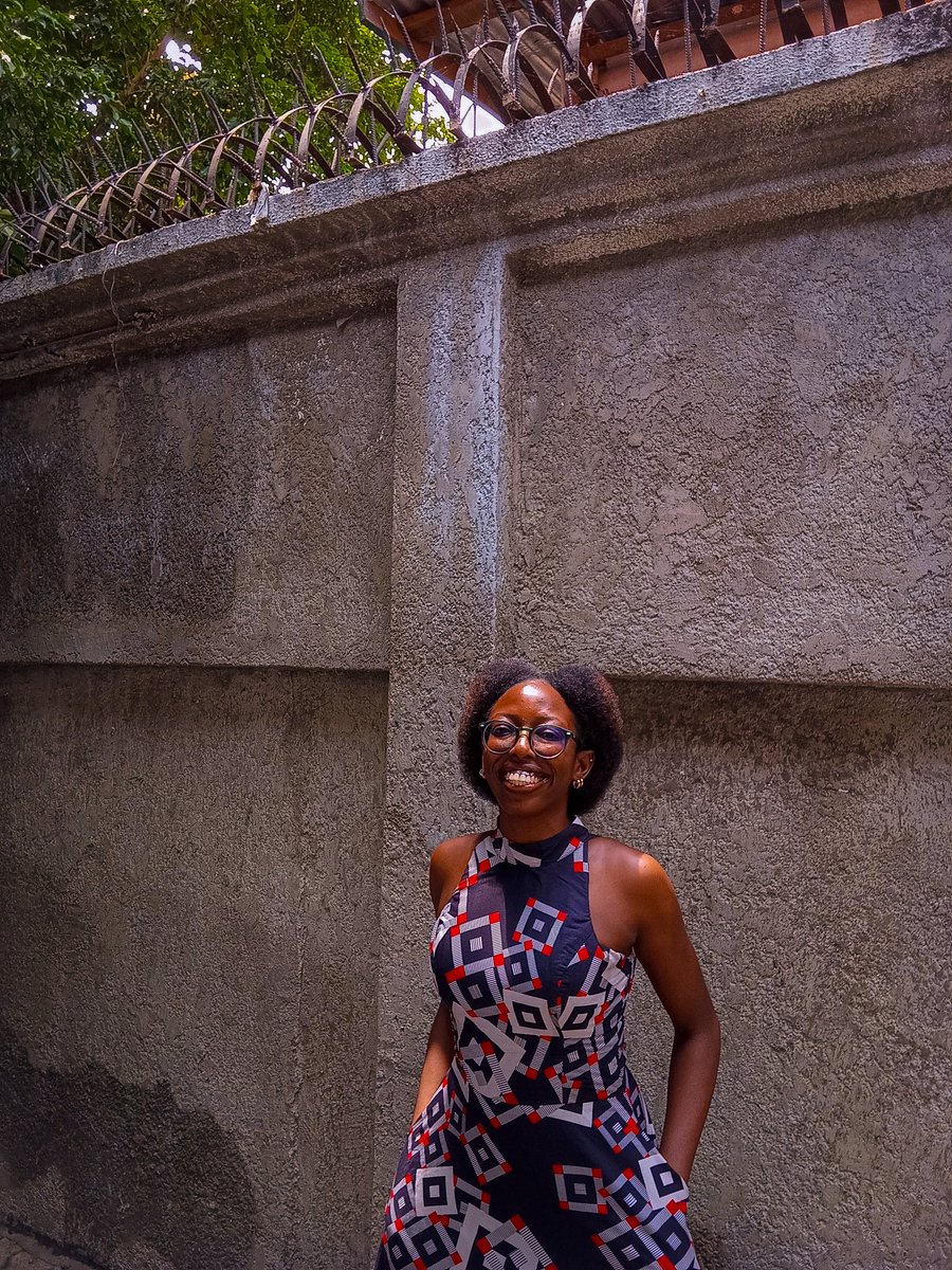 TheEkaba's tweet image. Green Frames ft Ankara Dress