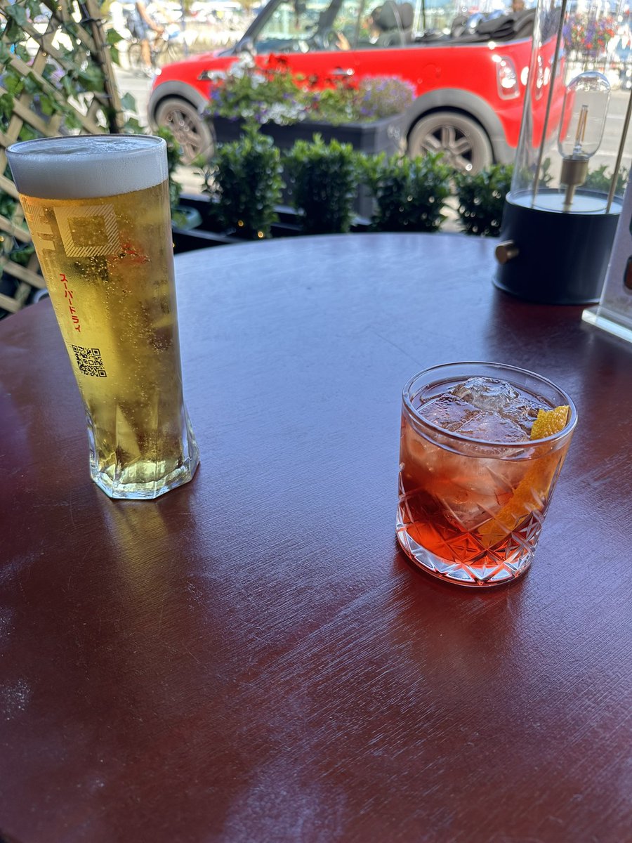 Nickleh's tweet image. As I know @simes2020 likes to keep informed about my lunchesβ¦.. fantastic lunch at Pier 17 and now drinks.