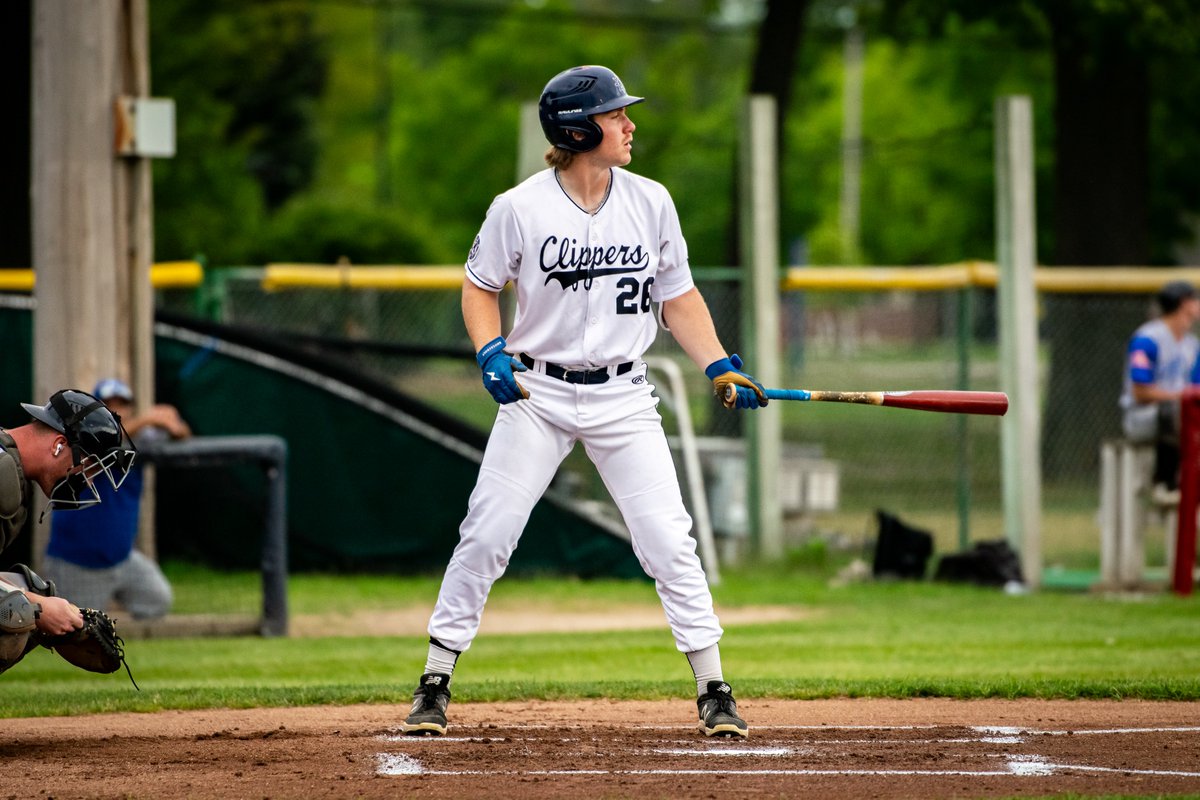 MuskegonClipper's tweet image. Clips win and their playoff hopes remain alive! Don't miss tonights game, first pitch set for 6:35pm! Let's pack Marsh Field and help your Clips in their playoff push!