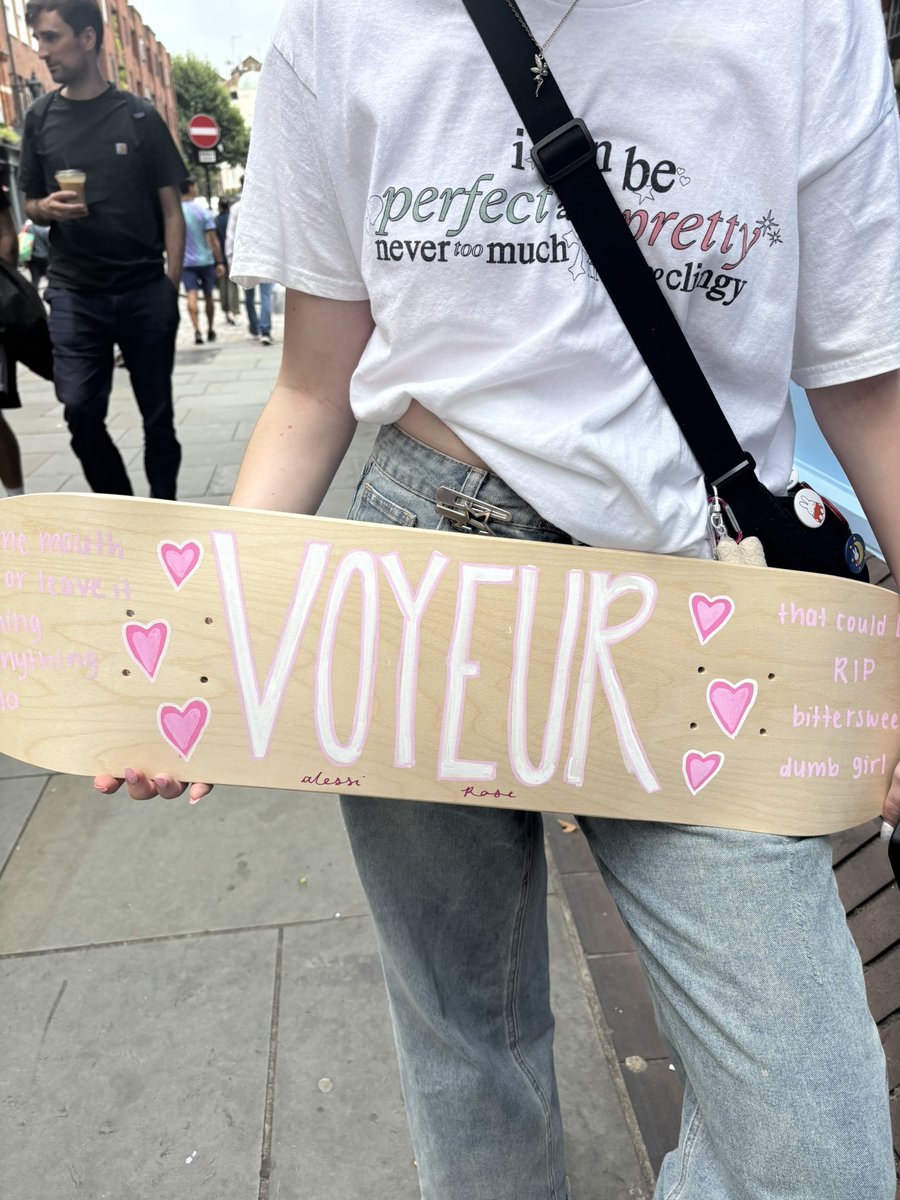 tilly ๐ฑ โฉโหโโพ ห๐ฆน โ (@tehetillytehe) on Twitter photo random side quest we found a random pop up that was giving away free cookies with our names on and they let us all decorate skateboards so i did what had to be done (i had like 5 minutes) ๐ญ๐ญ <a href="/alessir0se/">๐alessi rose is a dumb girl๐๐ซฆ๐๏ธ</a> random side quest we found a random pop up that was giving away free cookies with our names on and they let us all decorate skateboards so i did what had to be done (i had like 5 minutes) ๐ญ๐ญ <a href="/alessir0se/">๐alessi rose is a dumb girl๐๐ซฆ๐๏ธ</a>