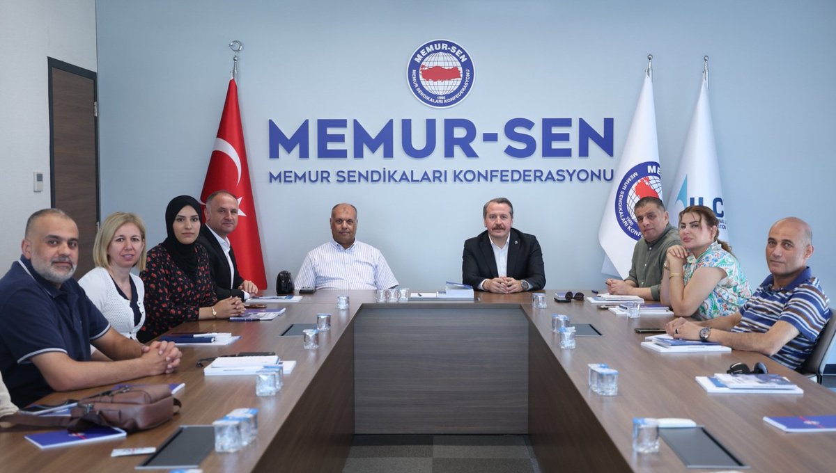 MemurSenKonf's tweet image. Genel Başkanımız Ali Yalçın ve Genel Başkan Yardımcımız Hamza Öksüz, Ürdün İşçi Sendikaları federasyonu (GFJTU) Başkan Yardımcısı Khaled Abu Marjoub başkanlığındaki heyeti Memur-Sen Genel Merkezinde ağırladı.
Uluslararası Emek Konfederasyonu (ILC)’nin kurucu üyelerinden biri…