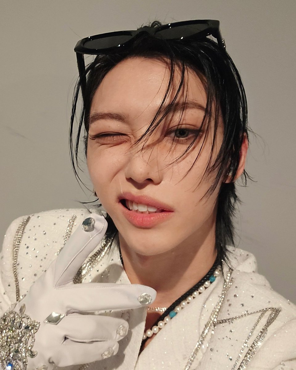 hfdaisy_'s tweet image. day mode☀︎                          night mode☾