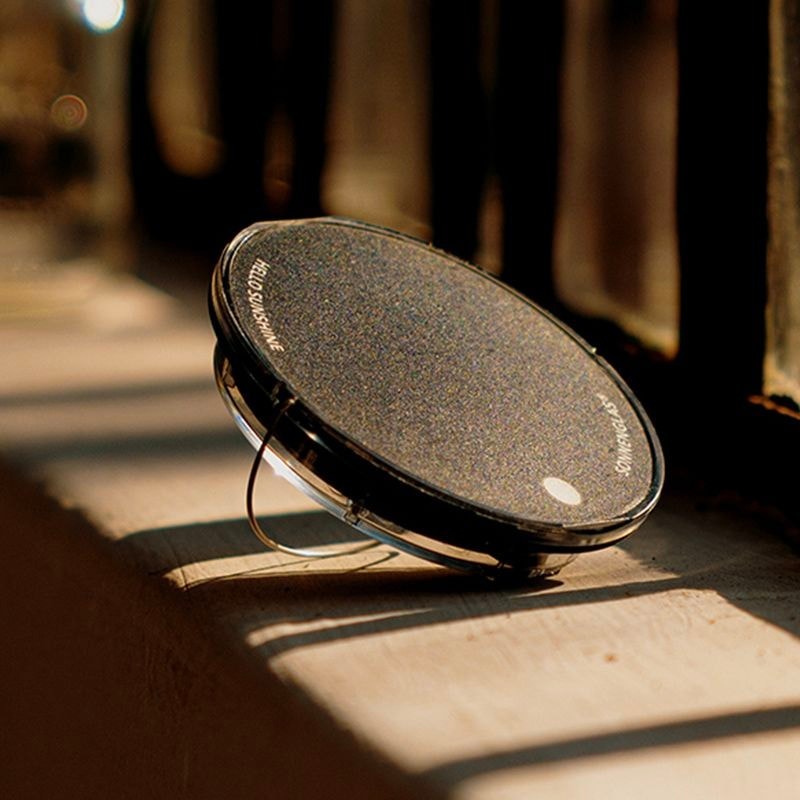 Sonnenglas® Light Carafe: luz solar portátil y diseño responsable desde Sudáfrica
«Todo el proceso depende de fuentes de energía sostenibles y está profundamente arraigado en el trabajo comunitario»
tinyurl.com/3knrf76w