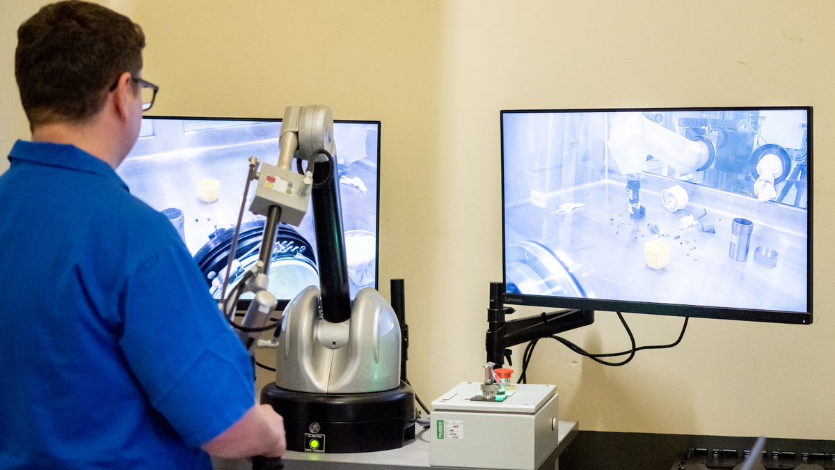 Remote control robotic arm passes nuclear test dlvr.it/TM6TRh