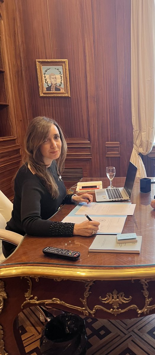 👇🏻👇🏻👇🏻 Es ELLA!!! Es Victoria!!! TPA 🩵🤍🩵