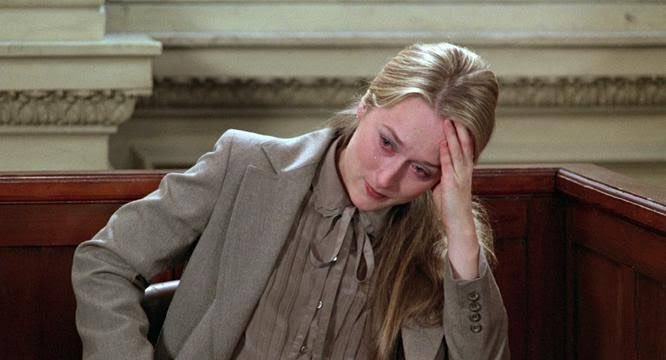 Ferranmx's tweet image. Ayer vi Kramer contra Kramer. Qué maravilla de película, por favor.
El amor que destila es tan poderoso, absoluto y sacrificado que caes rendido hasta el final con esta verdadera joya.
Lo que hacen Hoffman y Streep en el juicio es antológico. En la escena final me quería morir.