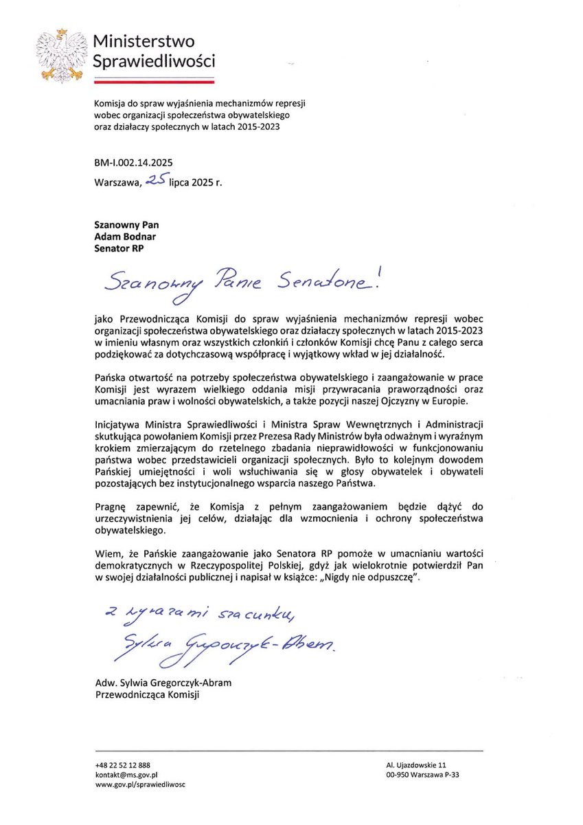 Klementyna Suchanow (@ksuchanow) on Twitter photo komisja ds. represji społeczeństwa obywatelskiego, w tym ja, dziękuje <a href="/Adbodnar/">Adam Bodnar</a> za inicjatywę, wsparcie i otoczenie dobrym duchem.
za nami pierwszy raport, pracujemy nad drugim. gdy skończą się przetasowania rządowe zaprezentujemy go obywatelkom/om. komisja ds. represji społeczeństwa obywatelskiego, w tym ja, dziękuje <a href="/Adbodnar/">Adam Bodnar</a> za inicjatywę, wsparcie i otoczenie dobrym duchem.
za nami pierwszy raport, pracujemy nad drugim. gdy skończą się przetasowania rządowe zaprezentujemy go obywatelkom/om.