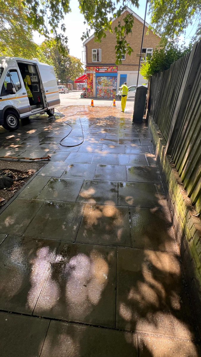 A big thank you to Newham's Street Scene Team for responding to my request for a deep clean of the pavement along Balaam Street. A quick response that has made Balaam Street a much more pleasant place.